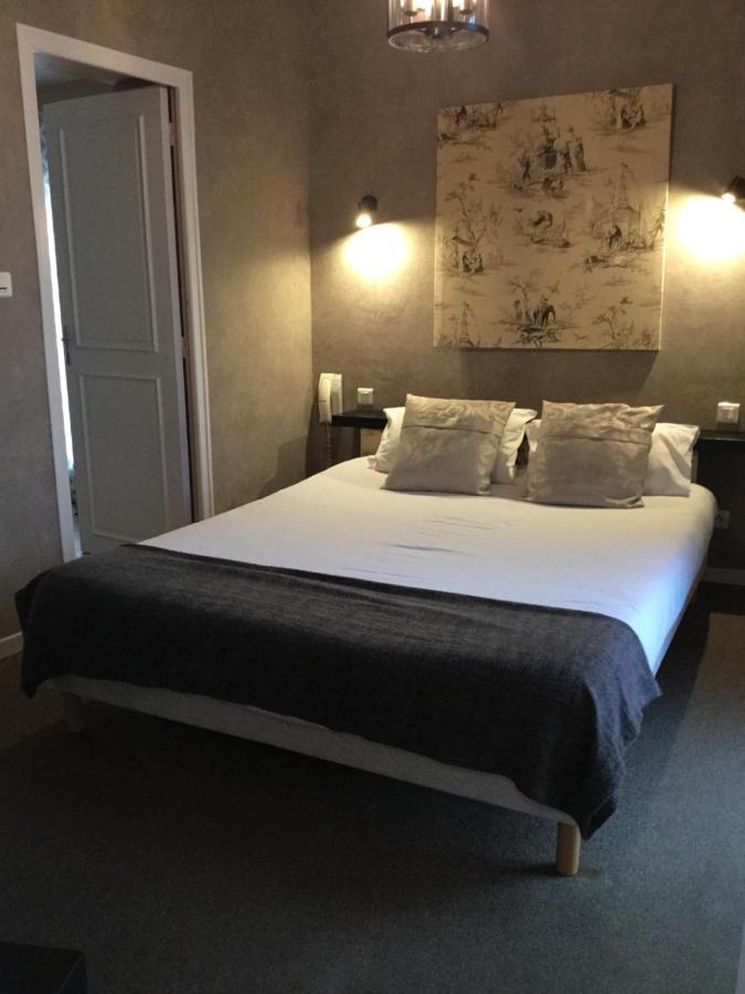 Hotel Le Pont Napoleon Moissac Esterno foto